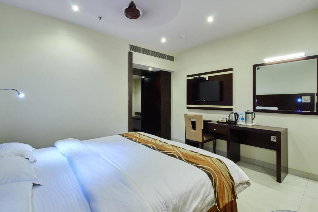 Krishna Residency Hotel Vijayawāda Eksteriør billede